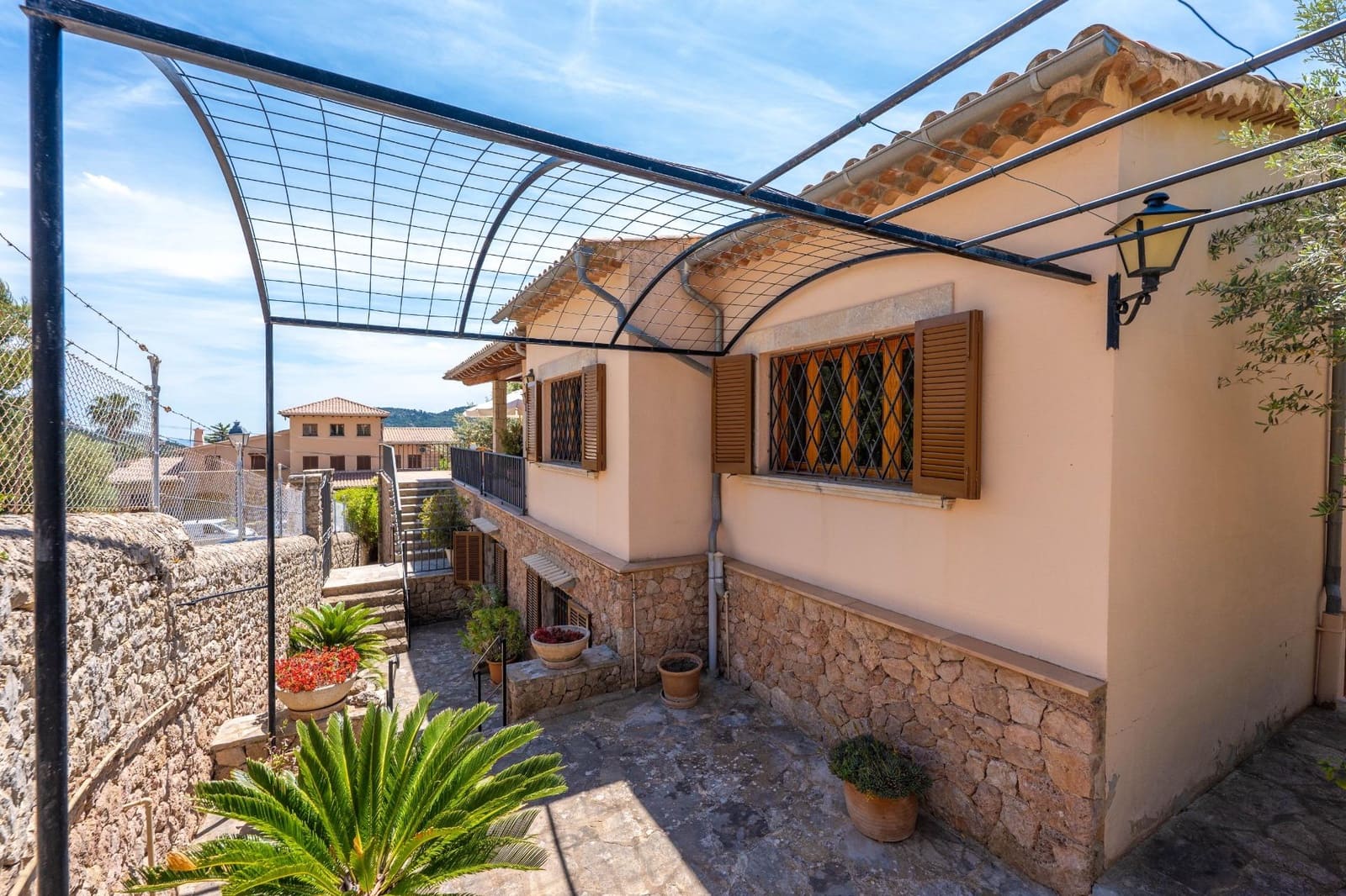 7 bedroom Villa for sale in Valldemosa - € 2,175,000 (Ref: 9586640)