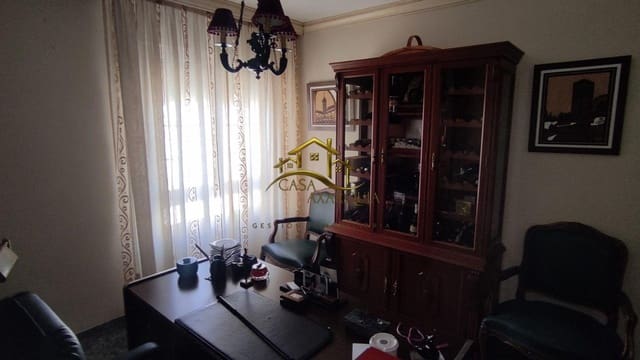 3 bedroom Flat for sale in Vélez-Málaga - € 308,000 (Ref: 10011599)