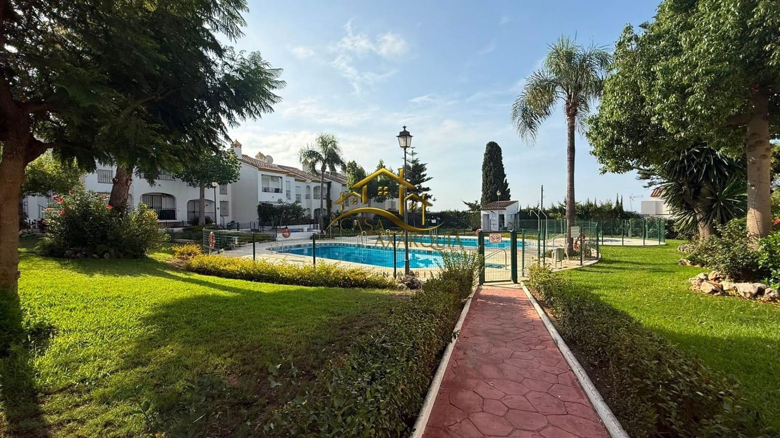 4 bedroom Villa for rent in Caleta de Velez with pool garage - € 1,400 (Ref: 10013482)