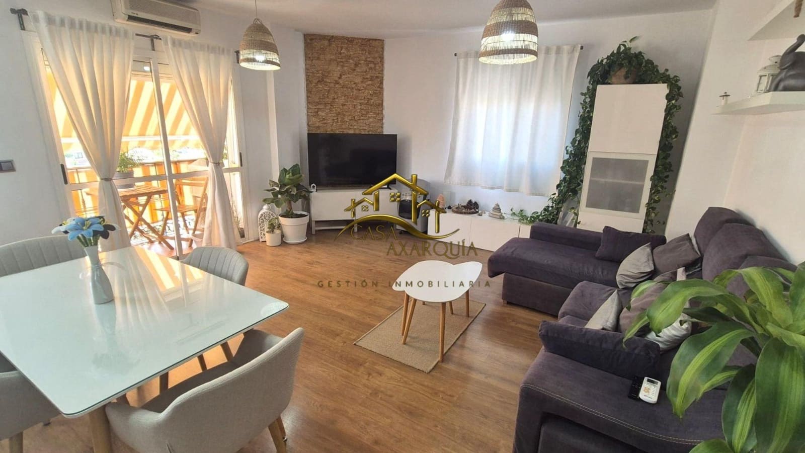 2 bedroom Flat for sale in Velez-Malaga - € 254,900 (Ref: 10013483)