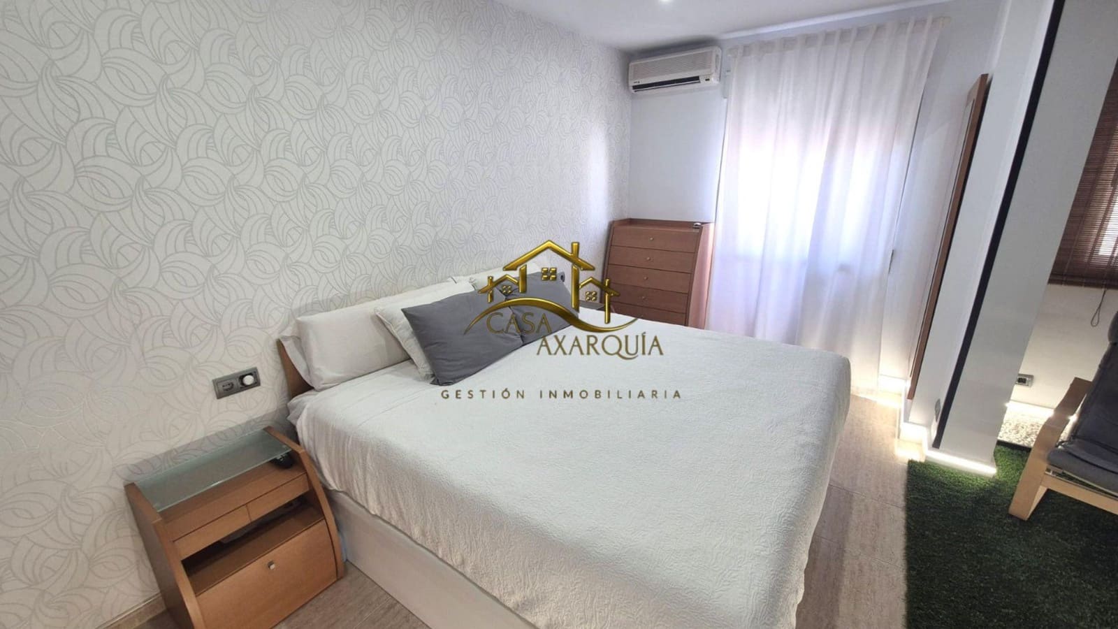 2 bedroom Flat for sale in Velez-Malaga - € 254,900 (Ref: 10013483)