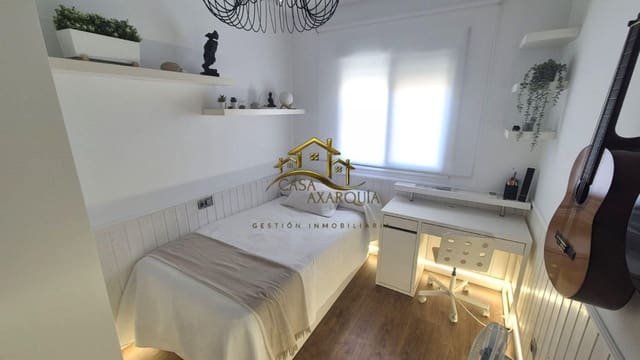 Piso de 2 habitaciones en Vélez-Málaga en venta - 254.900 € (Ref: 10013483)