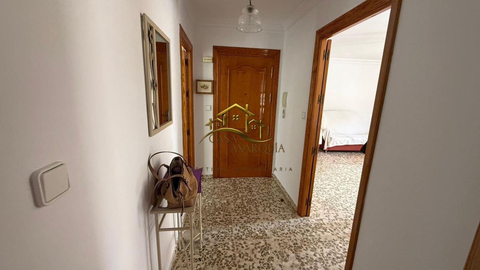 4 bedroom Flat for rent in Velez-Malaga - € 700 (Ref: 10047508)