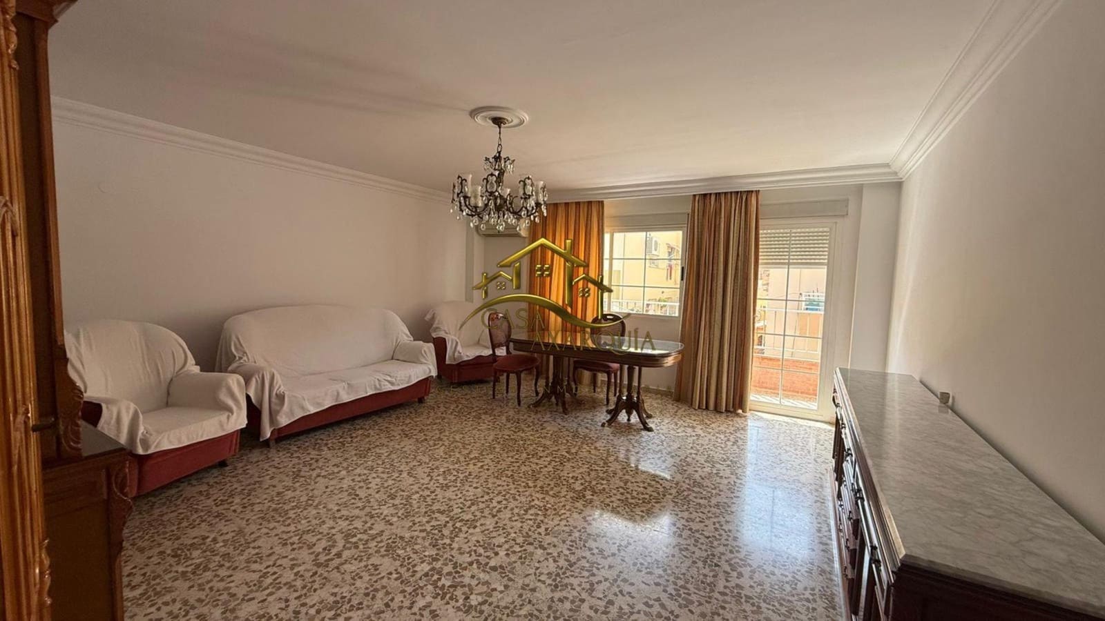 4 bedroom Flat for rent in Velez-Malaga - € 700 (Ref: 10047508)