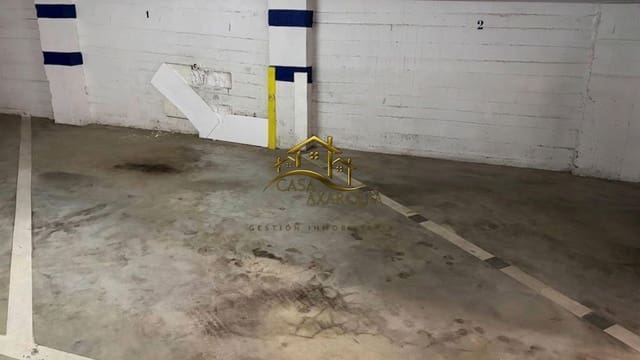 Garaż na sprzedaż w Vélez-Málaga - 18 000 € (Ref: 10089618)
