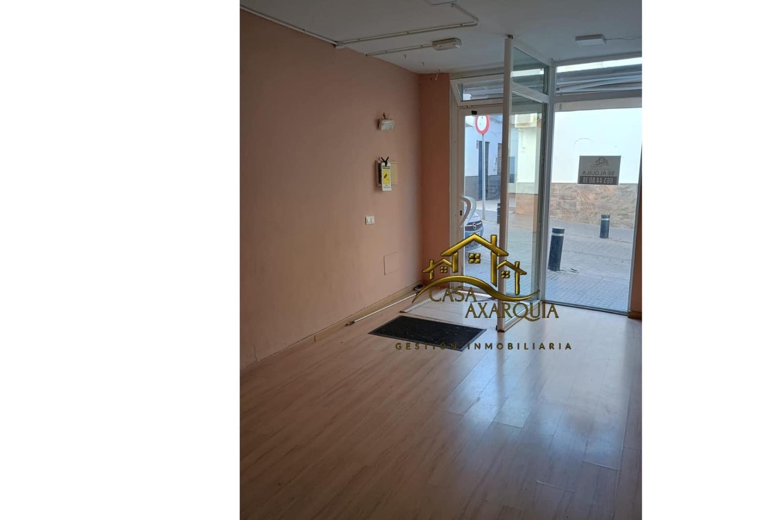 Kommersiell att hyra i Velez-Malaga - 300 € (Ref: 10165195)
