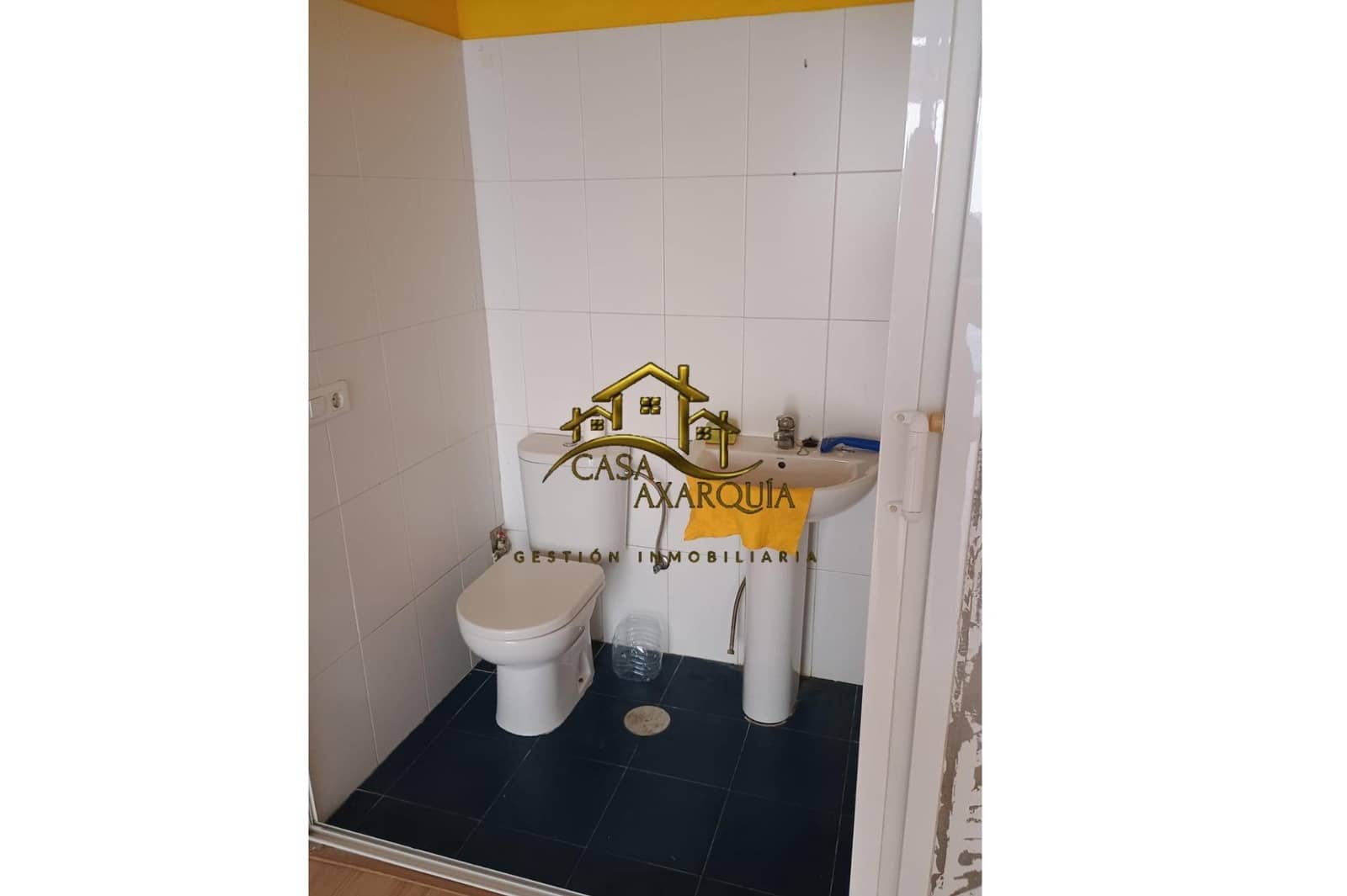 Kommersiell att hyra i Velez-Malaga - 300 € (Ref: 10165195)