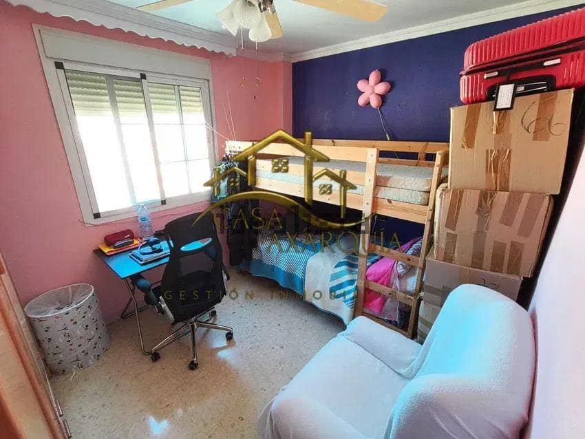 4 soveværelse Lejlighed til salg i Malaga by - € 350.000 (Ref: 10166836)