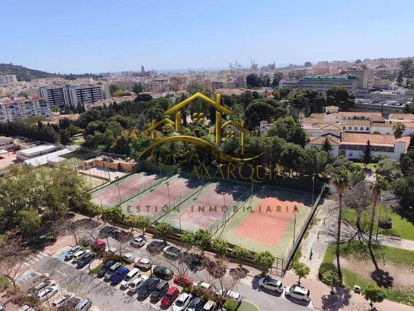 4 soveværelse Lejlighed til salg i Malaga by - € 350.000 (Ref: 10166836)