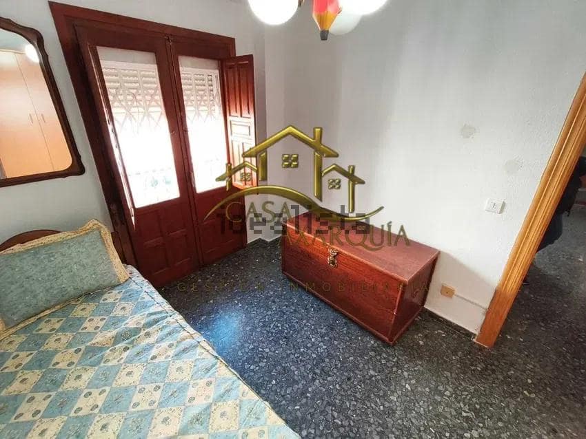 5 soveværelse Villa til salg i Velez-Malaga - € 220.000 (Ref: 10166837)