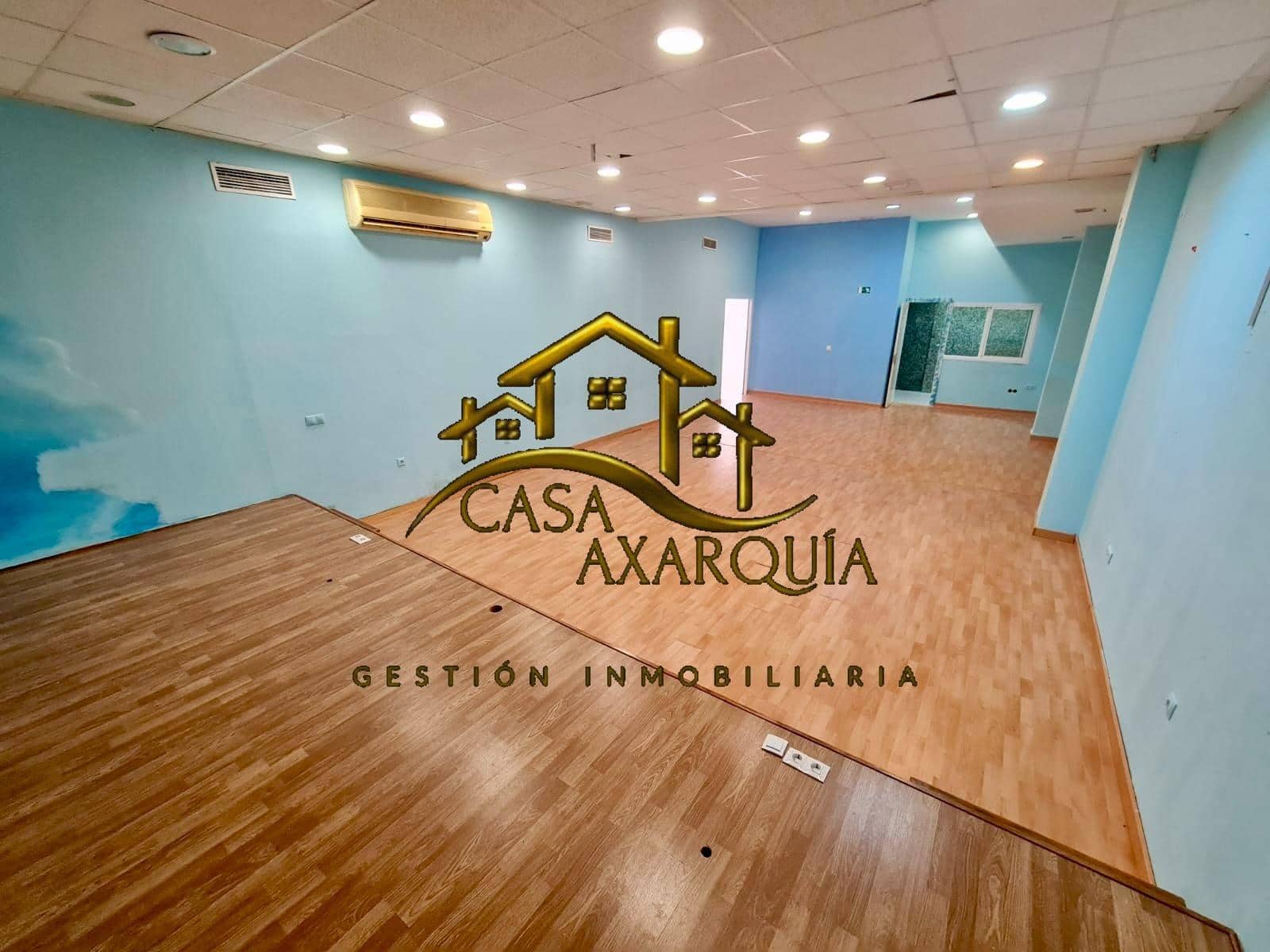 Erhverv til salg i Velez-Malaga - € 120.000 (Ref: 8999558)