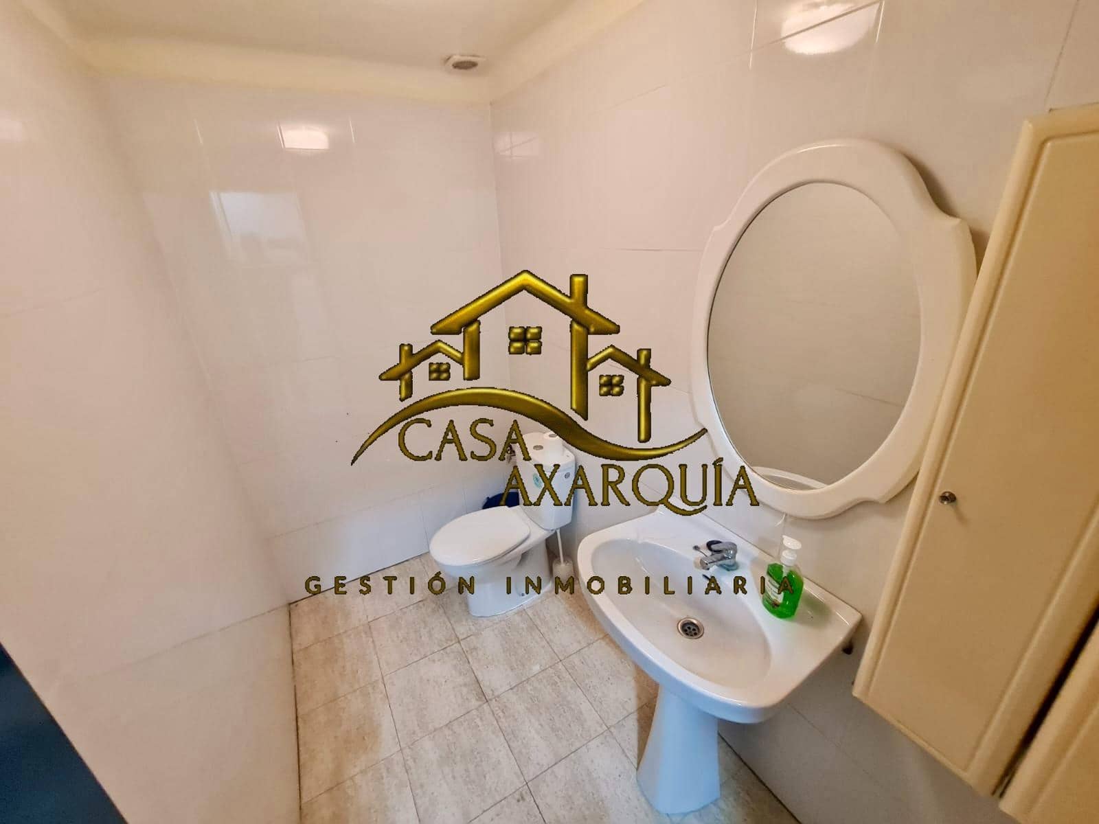 Erhverv til salg i Velez-Malaga - € 120.000 (Ref: 8999558)