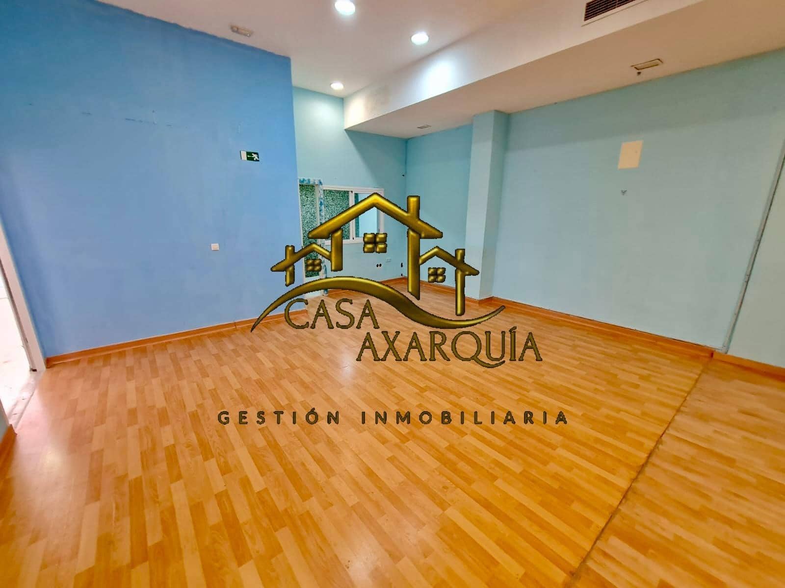 Erhverv til salg i Velez-Malaga - € 120.000 (Ref: 8999558)