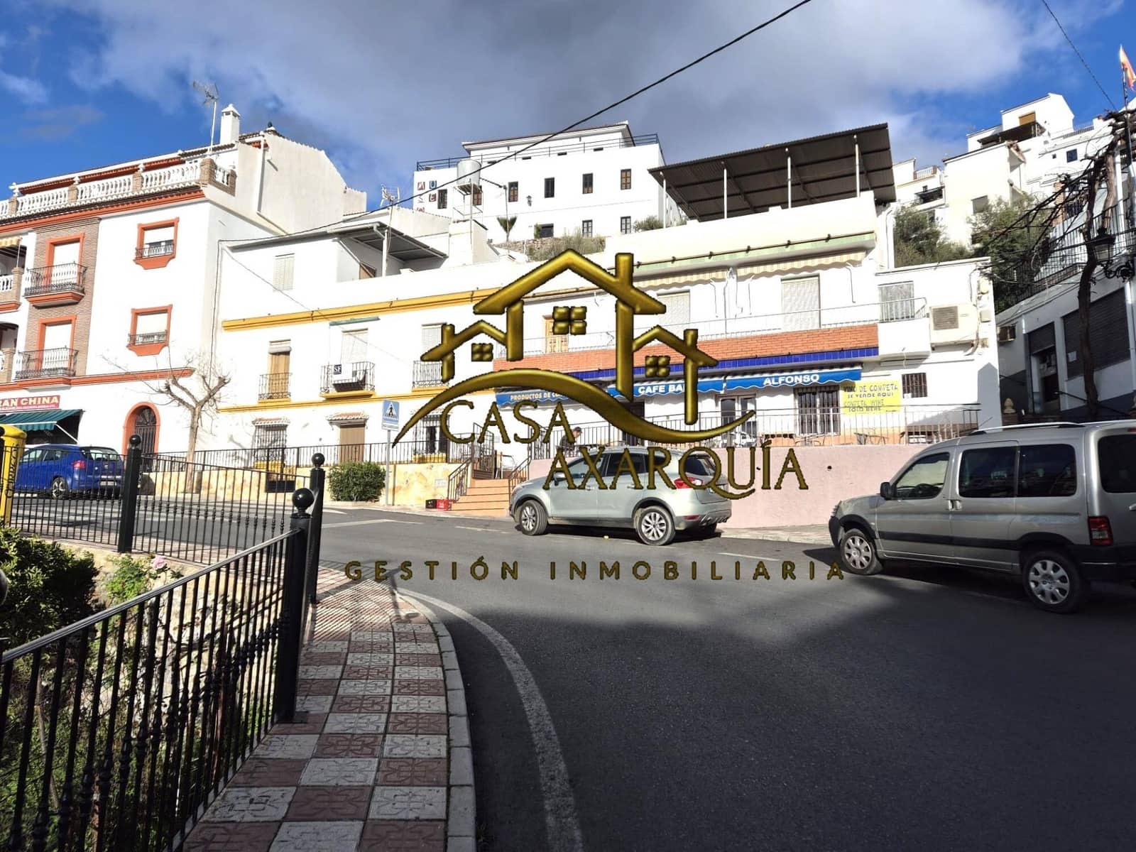3 bedroom Townhouse for sale in Competa with garage - € 119,900 (Ref: 8999563)
