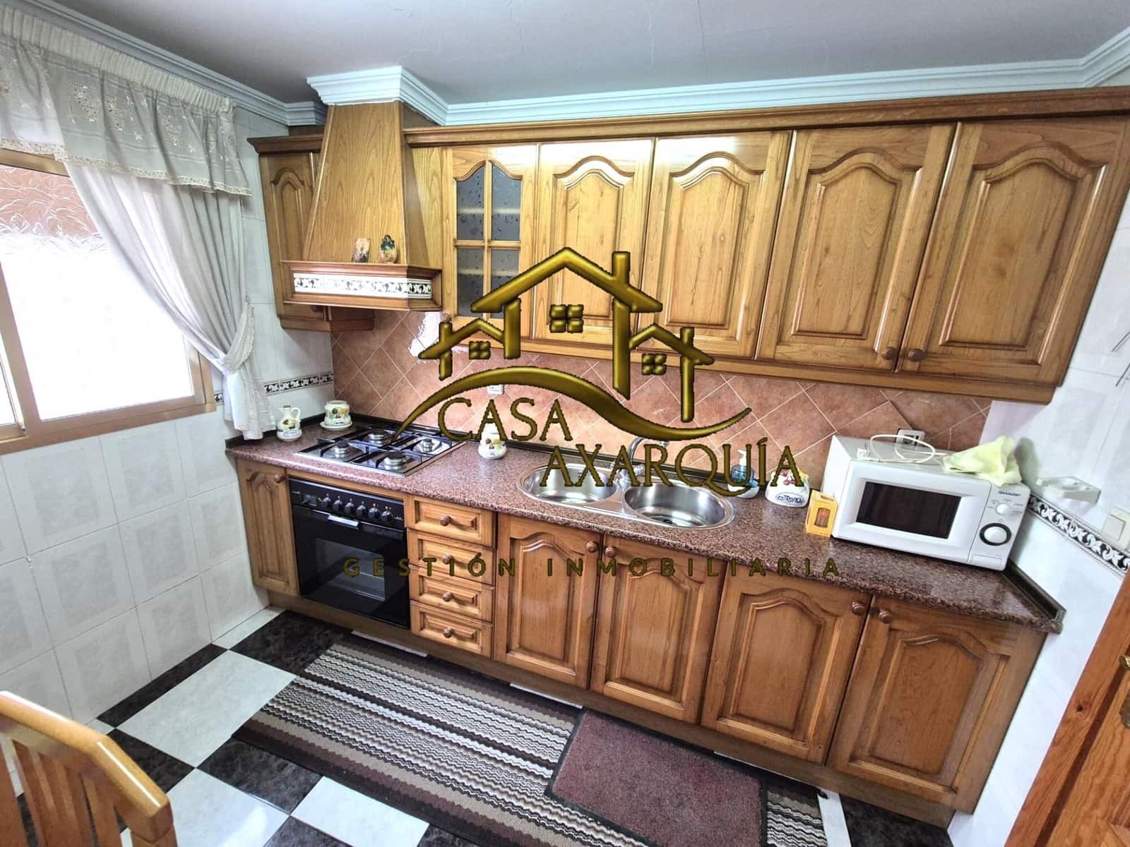 3 bedroom Townhouse for sale in Competa with garage - € 119,900 (Ref: 8999563)