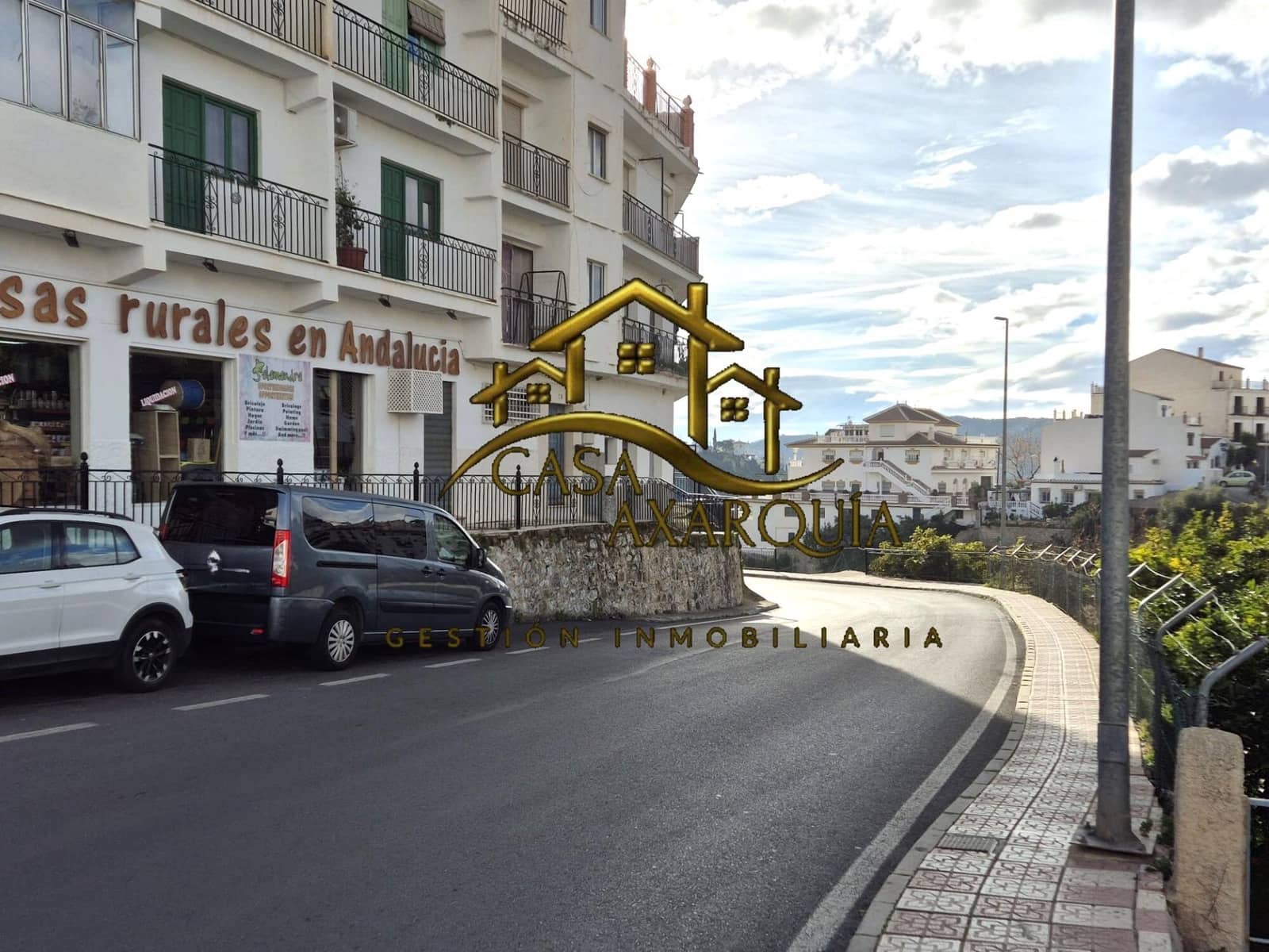 3 bedroom Townhouse for sale in Competa with garage - € 119,900 (Ref: 8999563)