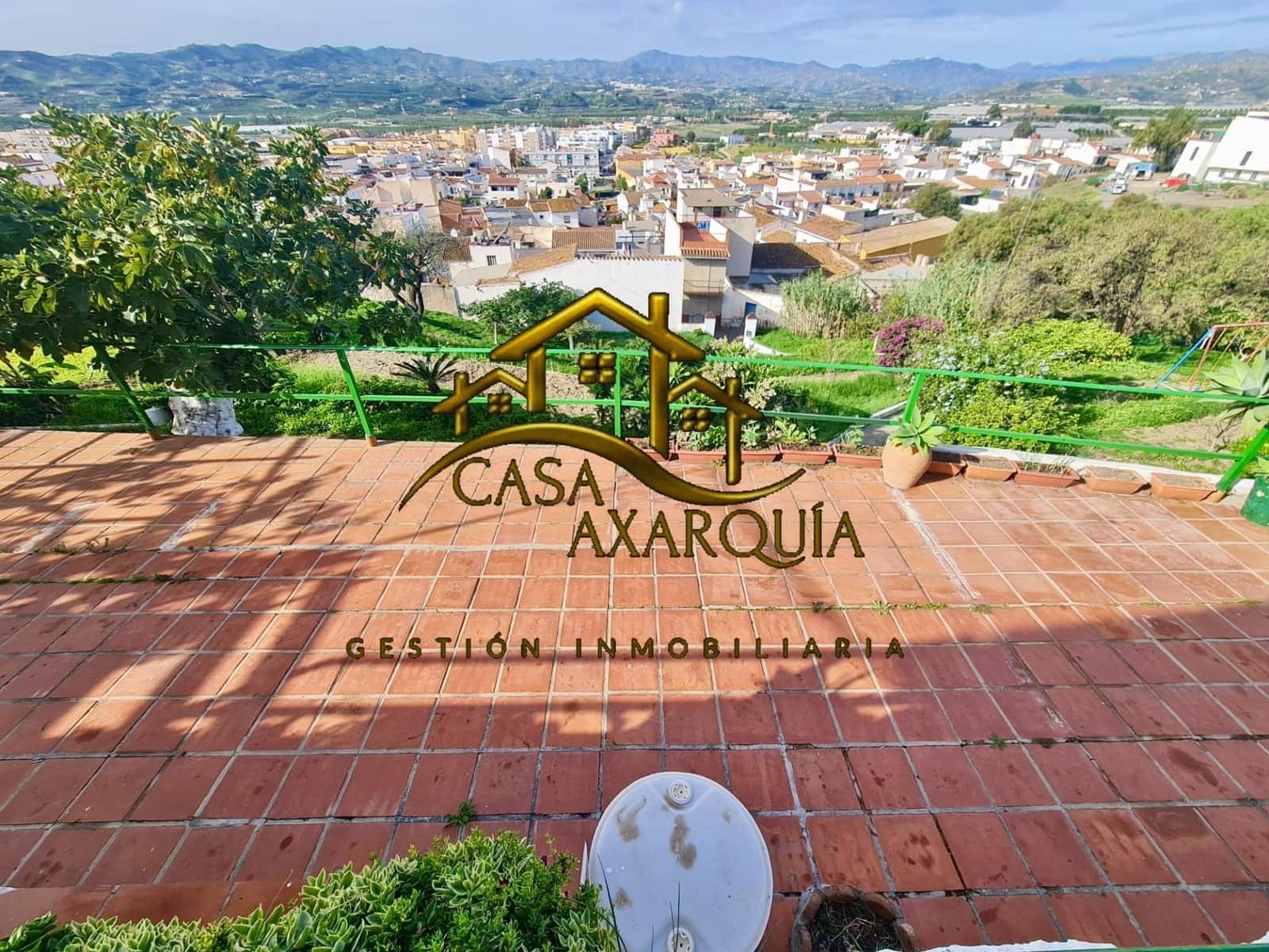 4 soveværelse Finca/Landehus til salg i Velez-Malaga med garage - € 395.000 (Ref: 8999564)