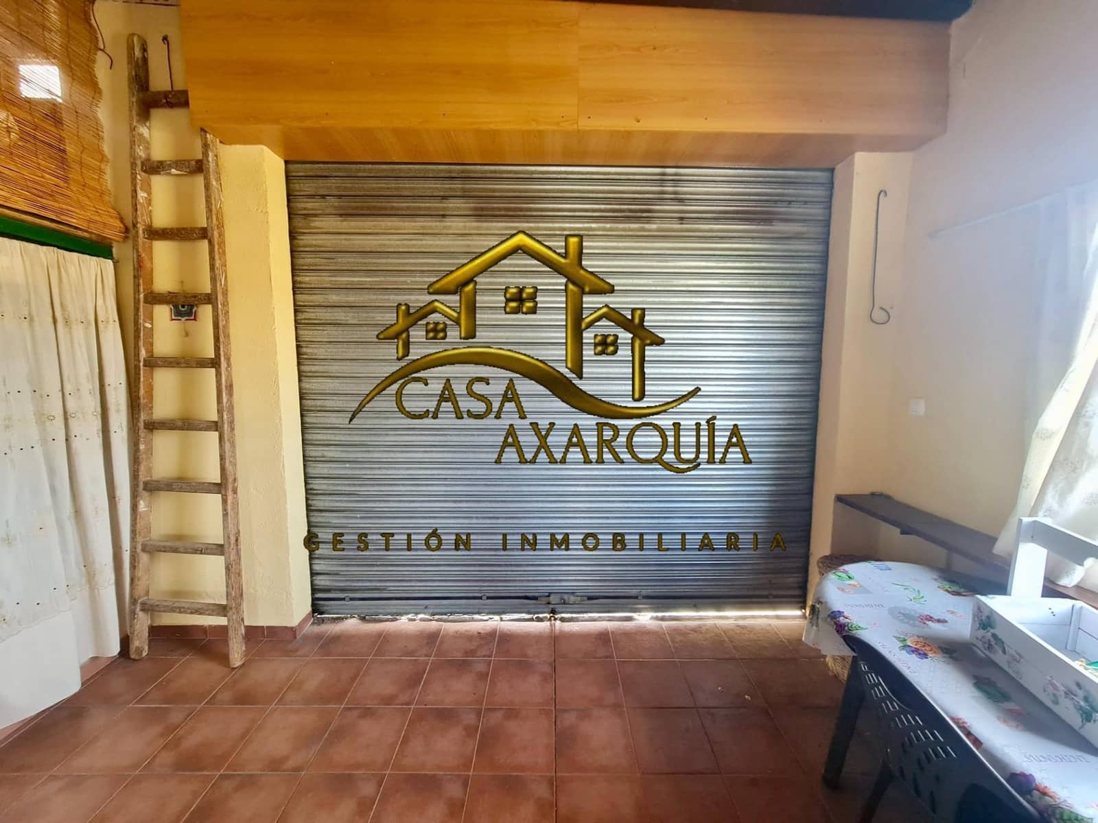 4 soveværelse Finca/Landehus til salg i Velez-Malaga med garage - € 395.000 (Ref: 8999564)