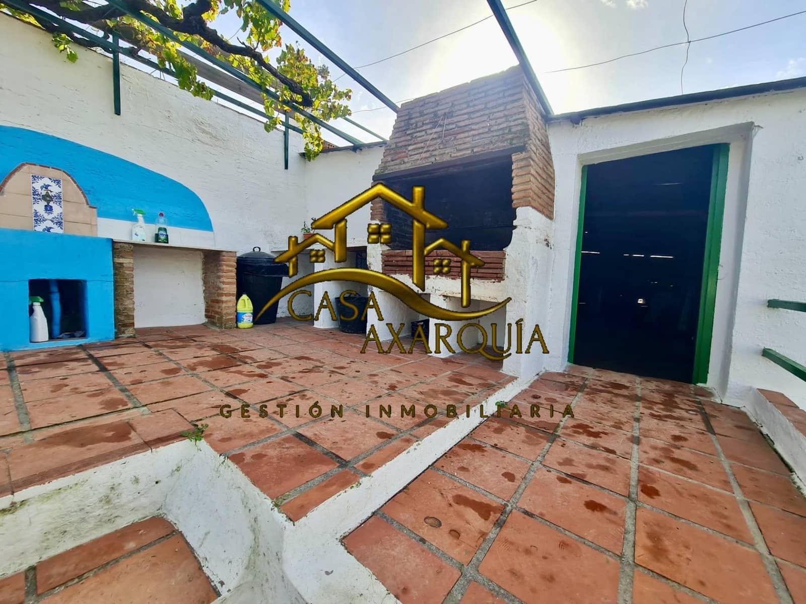 4 soveværelse Finca/Landehus til salg i Velez-Malaga med garage - € 395.000 (Ref: 8999564)