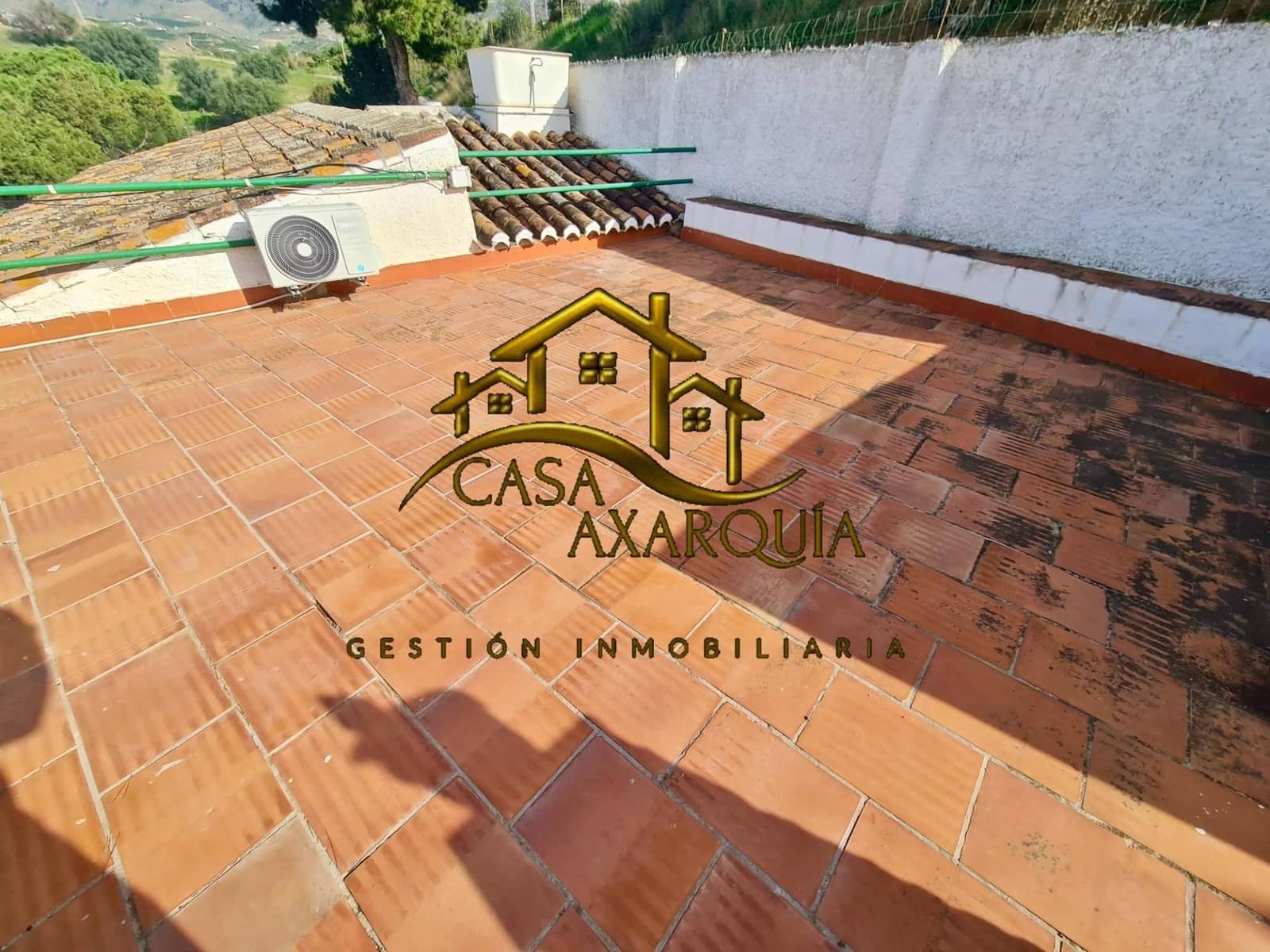 4 soveværelse Finca/Landehus til salg i Velez-Malaga med garage - € 395.000 (Ref: 8999564)