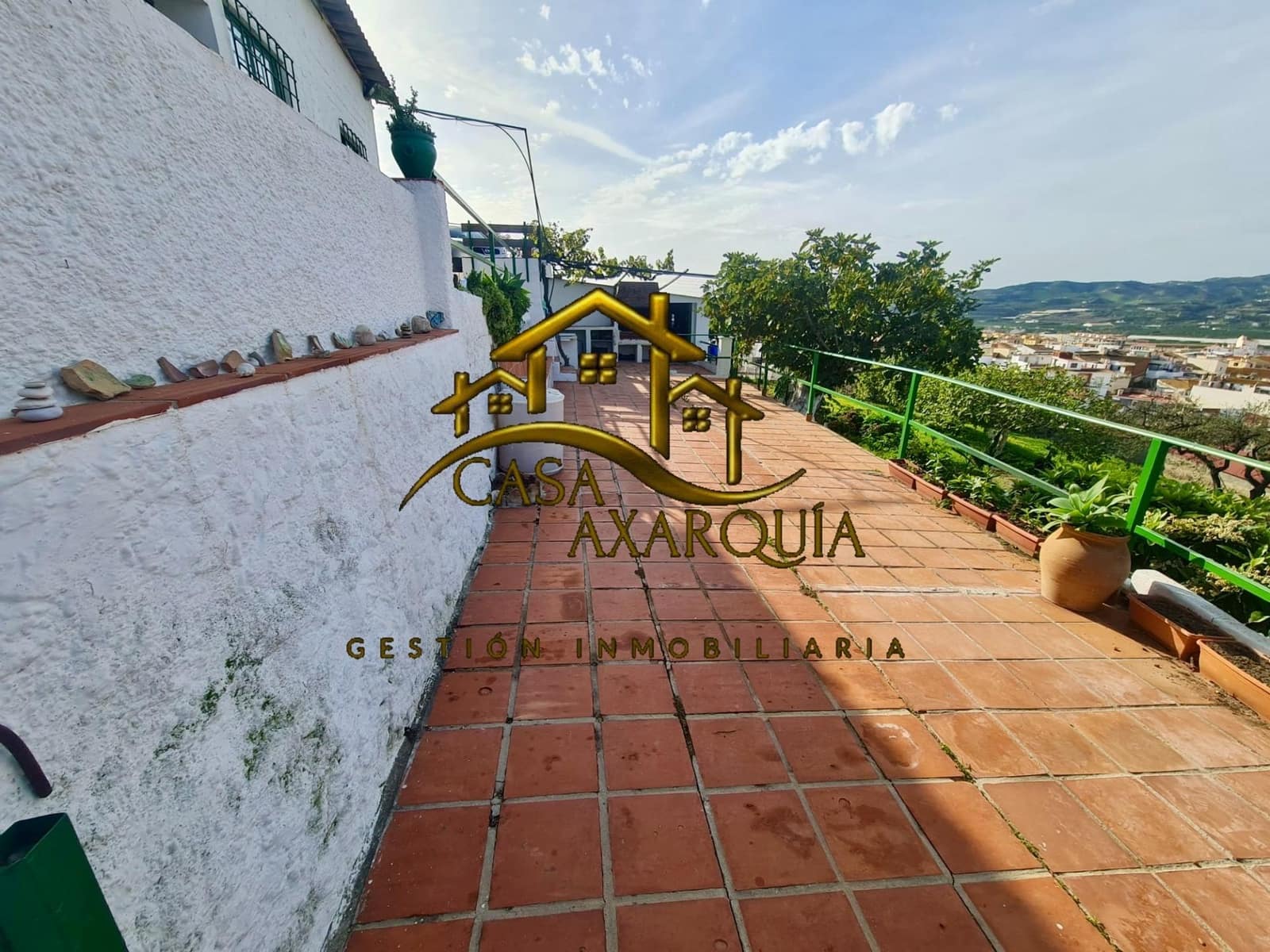 4 soveværelse Finca/Landehus til salg i Velez-Malaga med garage - € 395.000 (Ref: 8999564)