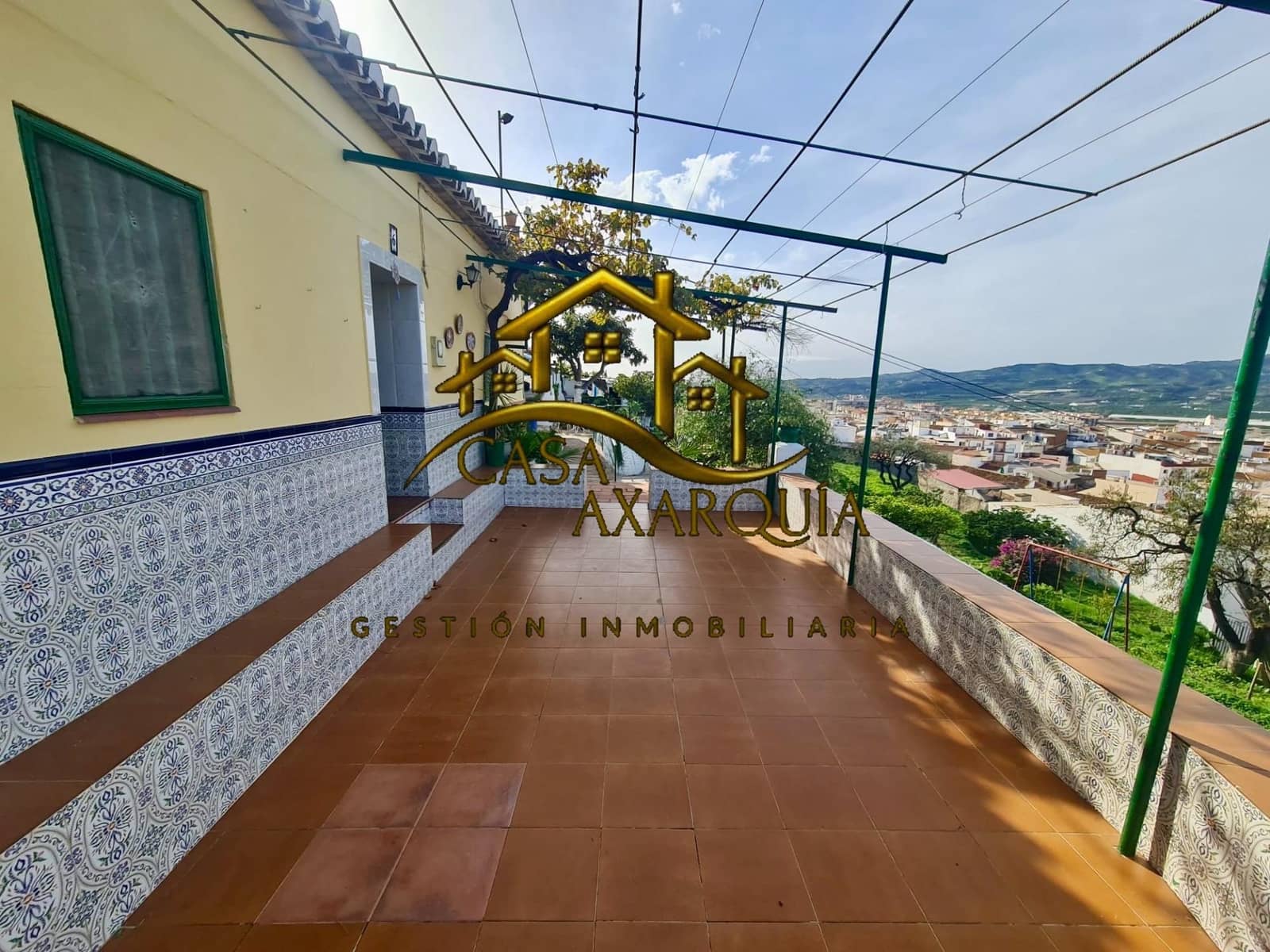 4 soveværelse Finca/Landehus til salg i Velez-Malaga med garage - € 395.000 (Ref: 8999564)