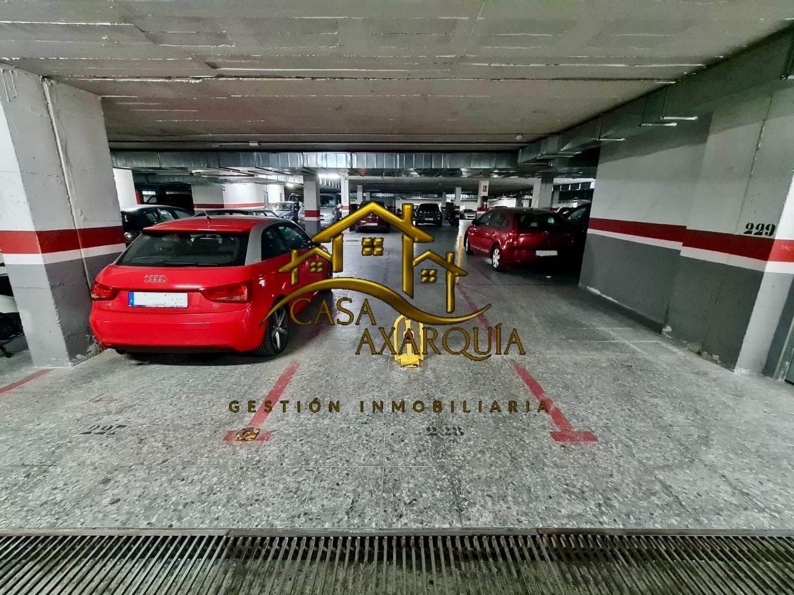 Garaż na sprzedaż w Velez-Malaga - 14 900 € (Ref: 8999567)