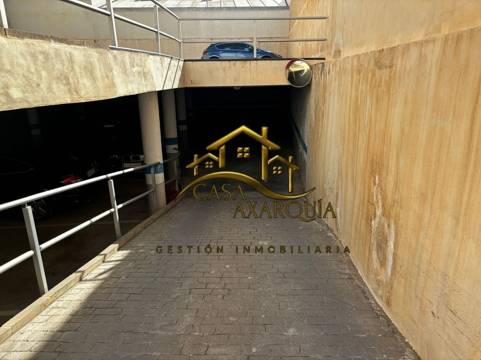 Garage à vendre à Velez-Malaga - 17 000 € (Ref: 8999569)