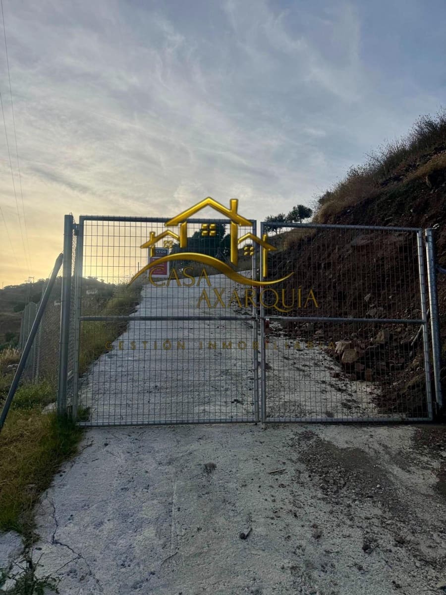 Grunde uden byggetilladelser til salg i Canillas de Aceituno - € 68.000 (Ref: 9057765)