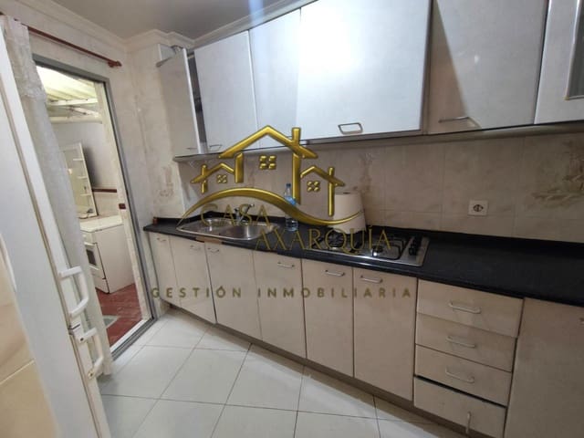 Piso de 3 habitaciones en Vélez-Málaga en venta - 165.000 € (Ref: 9335195)