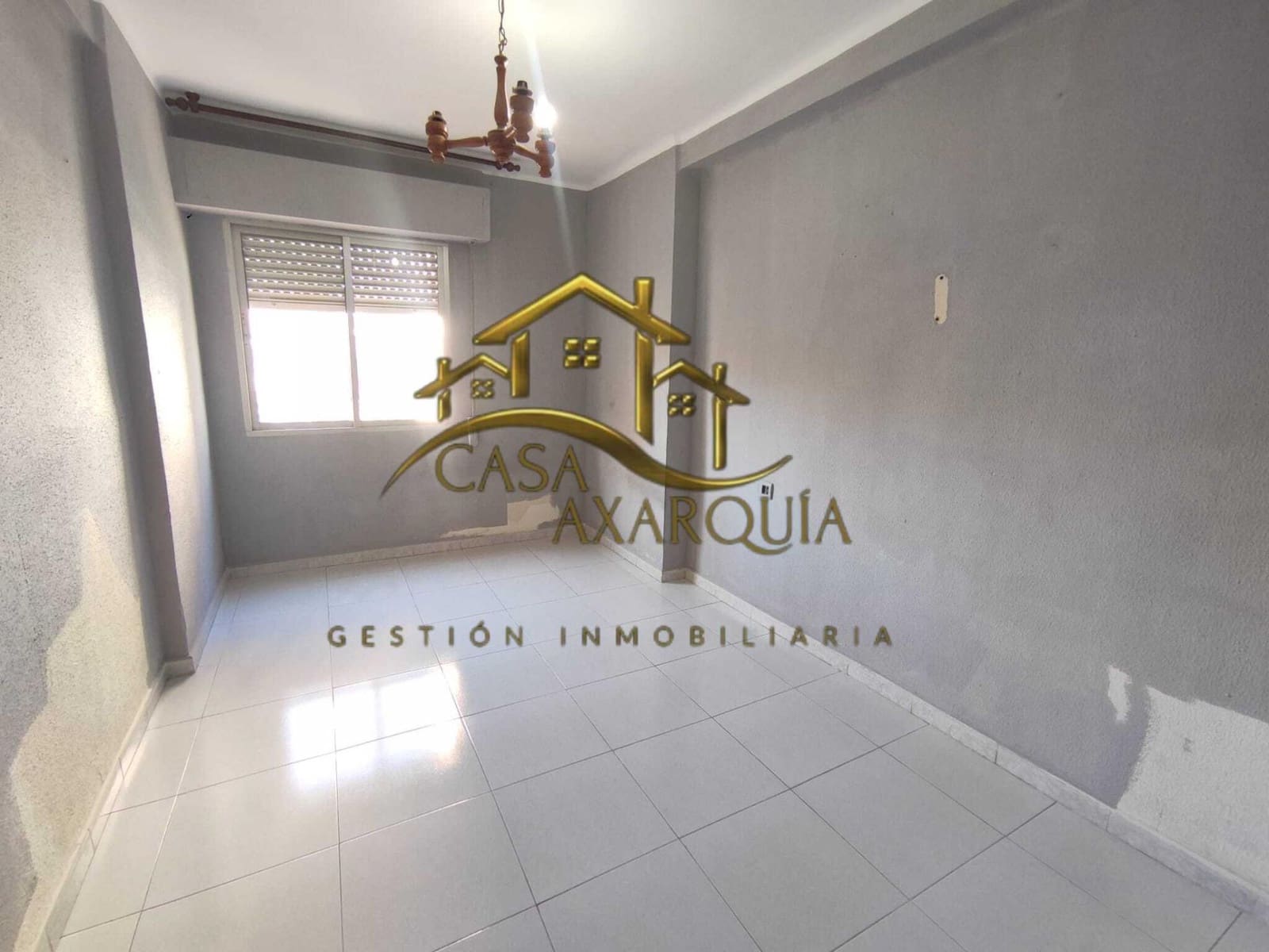 3 bedroom Flat for sale in Velez-Malaga - € 165,000 (Ref: 9335195)