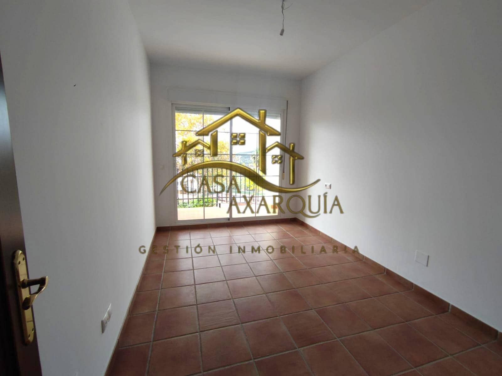 3 slaapkamer Rijtjeshuis te koop in Alcaucin met zwembad garage - € 185.000 (Ref: 9450140)