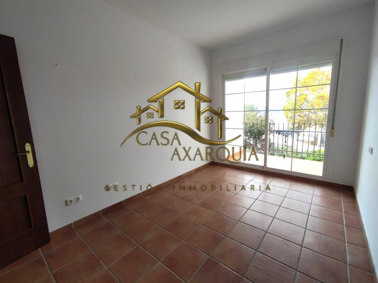 3 slaapkamer Rijtjeshuis te koop in Alcaucin met zwembad garage - € 185.000 (Ref: 9450140)