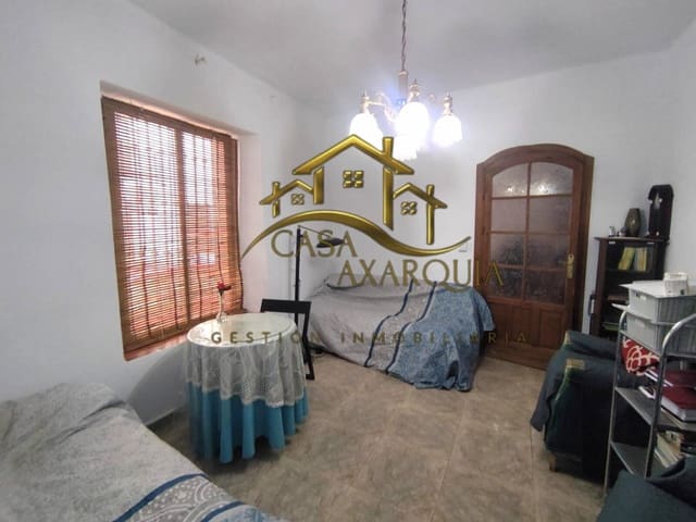 Casa de 5 habitaciones en Vélez-Málaga en venta - 299.000 € (Ref: 9474988)