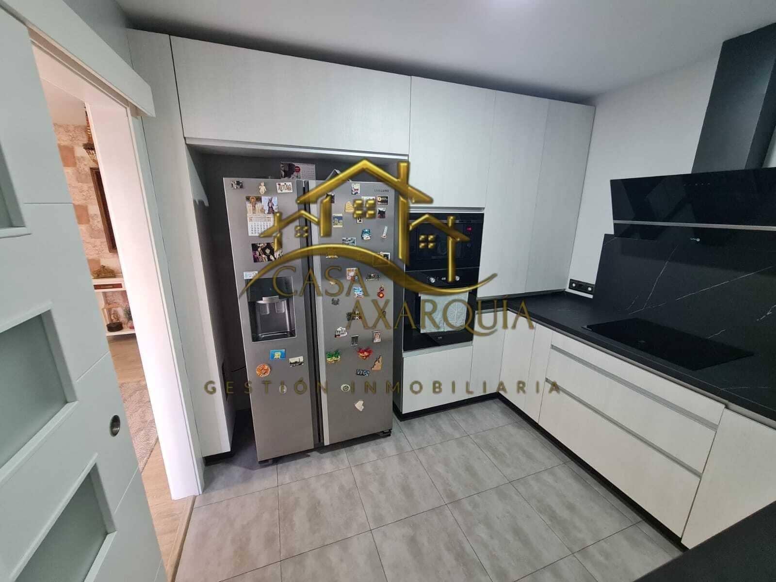 2 soveværelse Rækkehus til salg i Torre del Mar med swimmingpool - € 450.000 (Ref: 9530834)