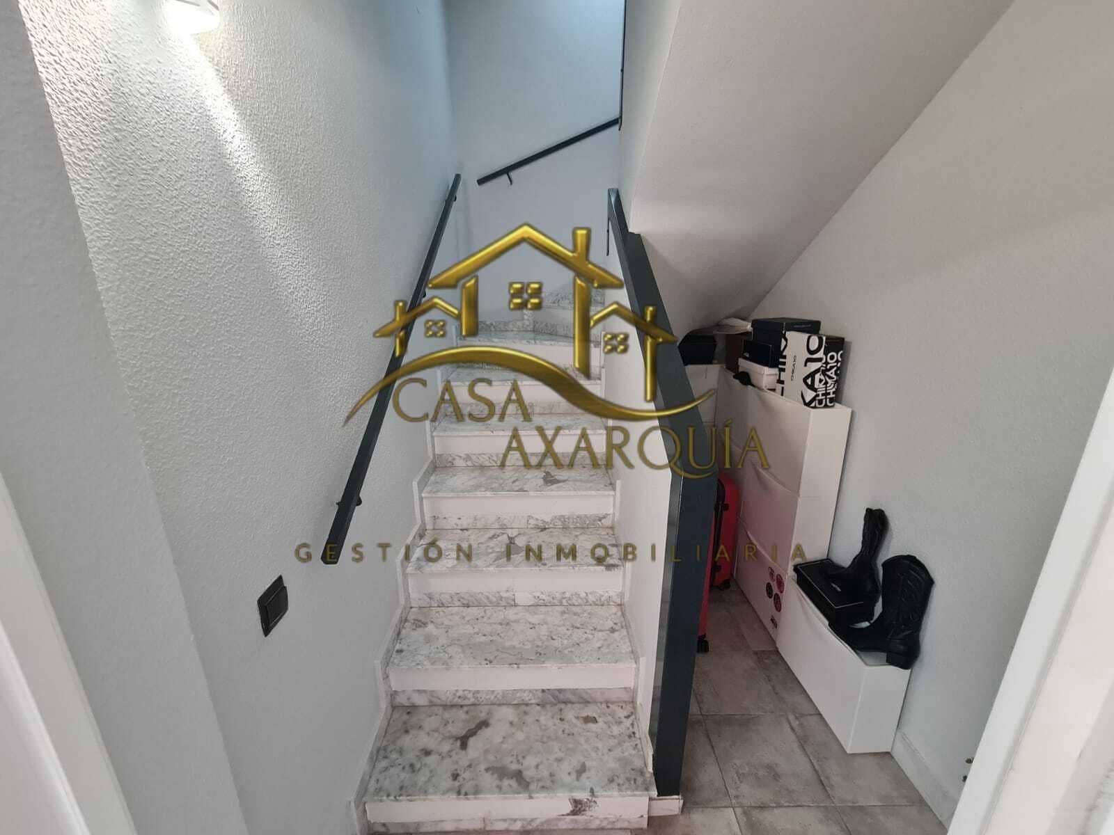 2 soveværelse Rækkehus til salg i Torre del Mar med swimmingpool - € 450.000 (Ref: 9530834)