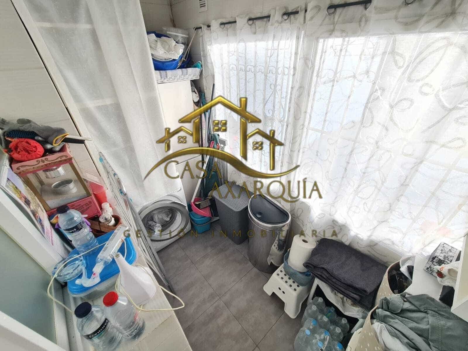 2 soveværelse Rækkehus til salg i Torre del Mar med swimmingpool - € 450.000 (Ref: 9530834)