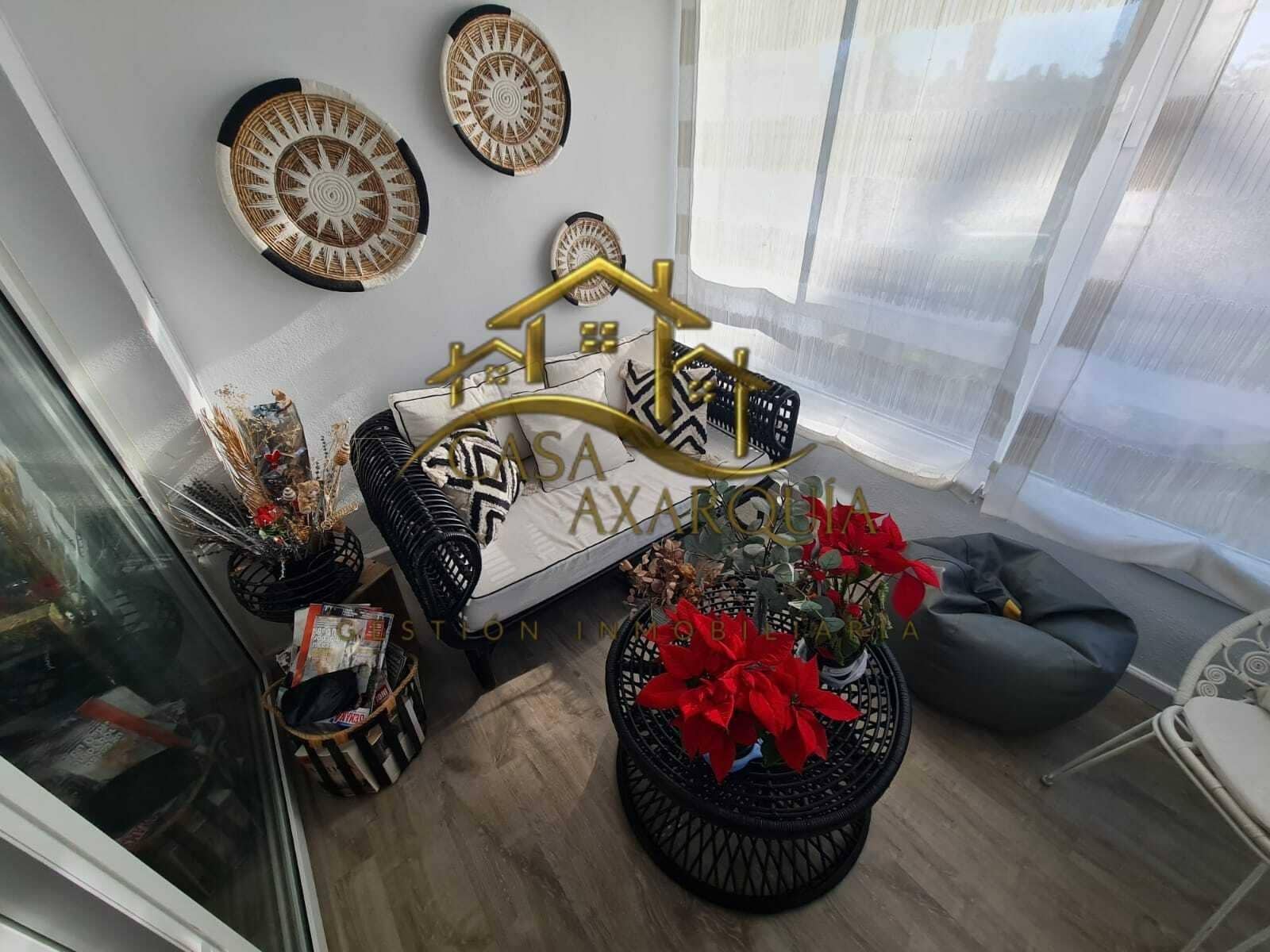 2 soveværelse Rækkehus til salg i Torre del Mar med swimmingpool - € 450.000 (Ref: 9530834)