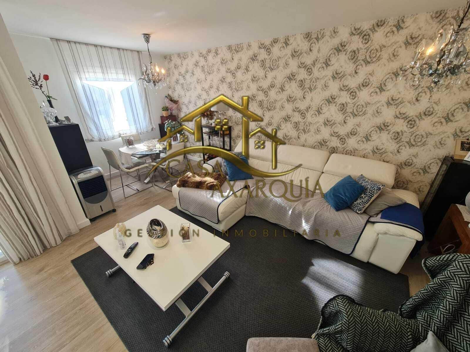2 soveværelse Rækkehus til salg i Torre del Mar med swimmingpool - € 450.000 (Ref: 9530834)