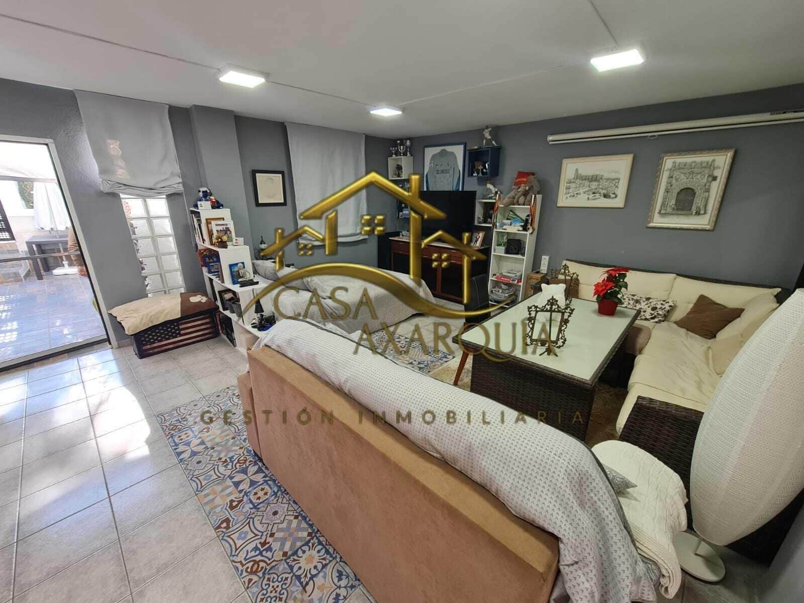 2 soveværelse Rækkehus til salg i Torre del Mar med swimmingpool - € 450.000 (Ref: 9530834)