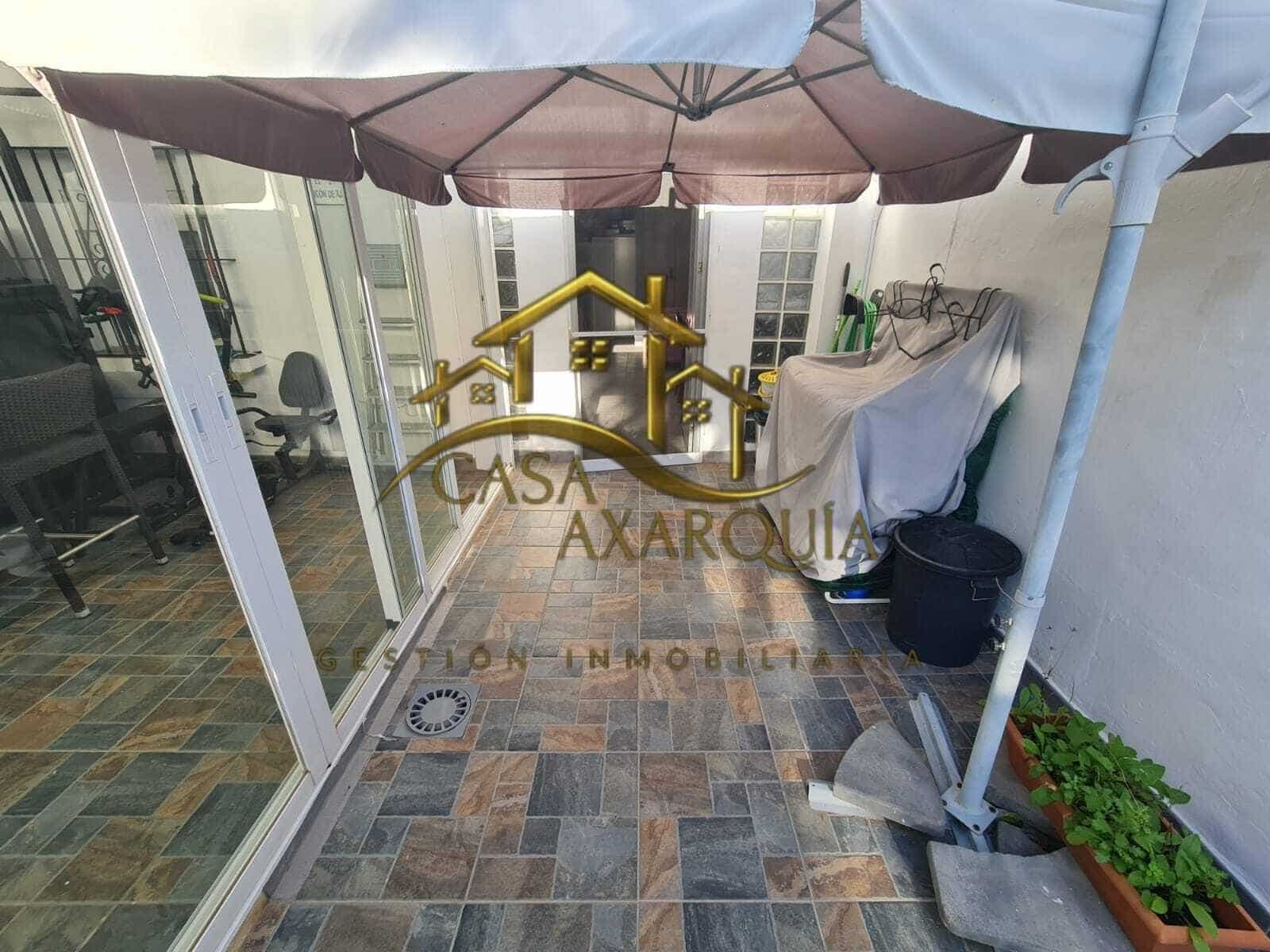 2 soveværelse Rækkehus til salg i Torre del Mar med swimmingpool - € 450.000 (Ref: 9530834)