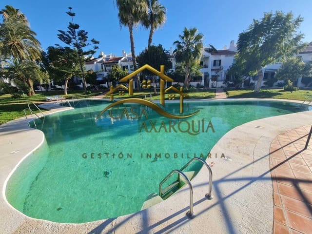 2 soveværelse Rækkehus til salg i Torre del Mar, Vélez-Málaga med swimmingpool - € 450.000 (Ref: 9530834)