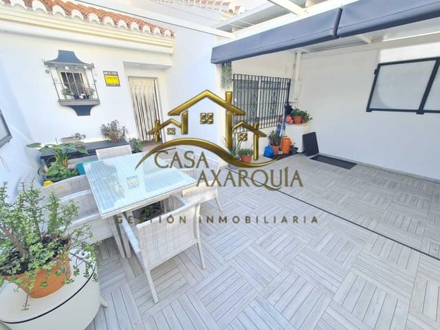 2 soveværelse Rækkehus til salg i Torre del Mar, Vélez-Málaga med swimmingpool - € 450.000 (Ref: 9530834)