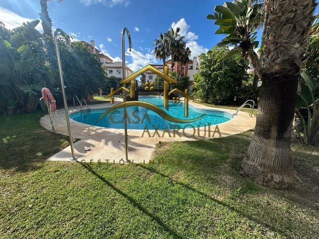 Piso de 2 habitaciones en Caleta de Vélez, Vélez-Málaga en venta con piscina - 290.000 € (Ref: 9541615)