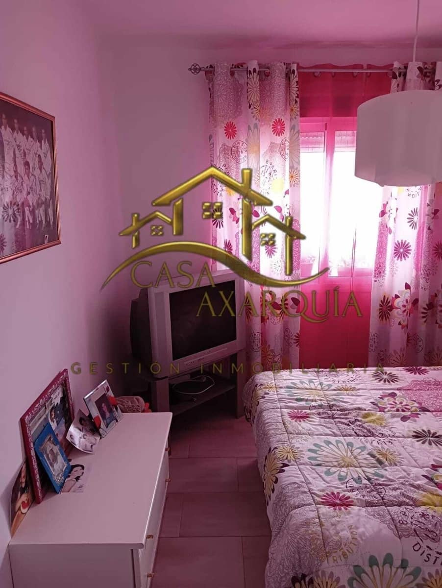 Piso de 3 habitaciones en Torre del Mar en alquiler - 1.600 € (Ref: 9543823)