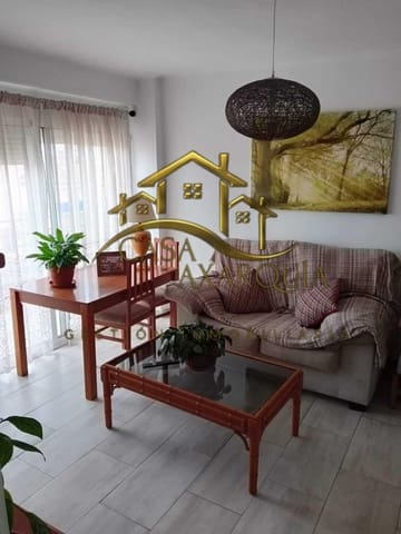 Piso de 3 habitaciones en Torre del Mar, Vélez-Málaga en alquiler - 1.600 € (Ref: 9543823)