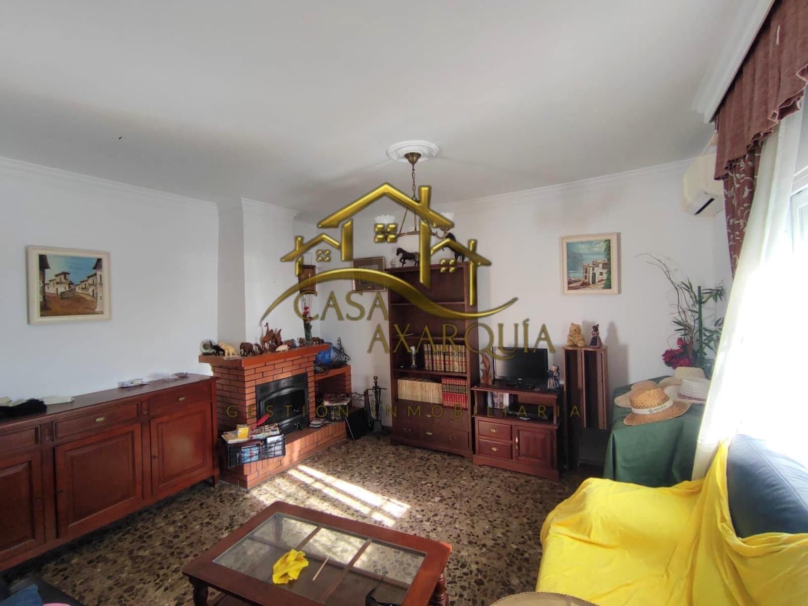 2 bedroom Villa for sale in Torrox-Costa with garage - € 450,000 (Ref: 9670885)