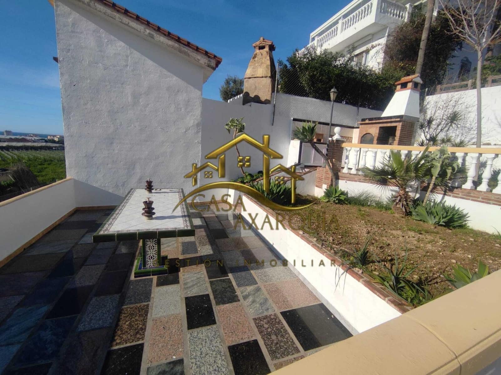 2 bedroom Villa for sale in Torrox-Costa with garage - € 450,000 (Ref: 9670885)