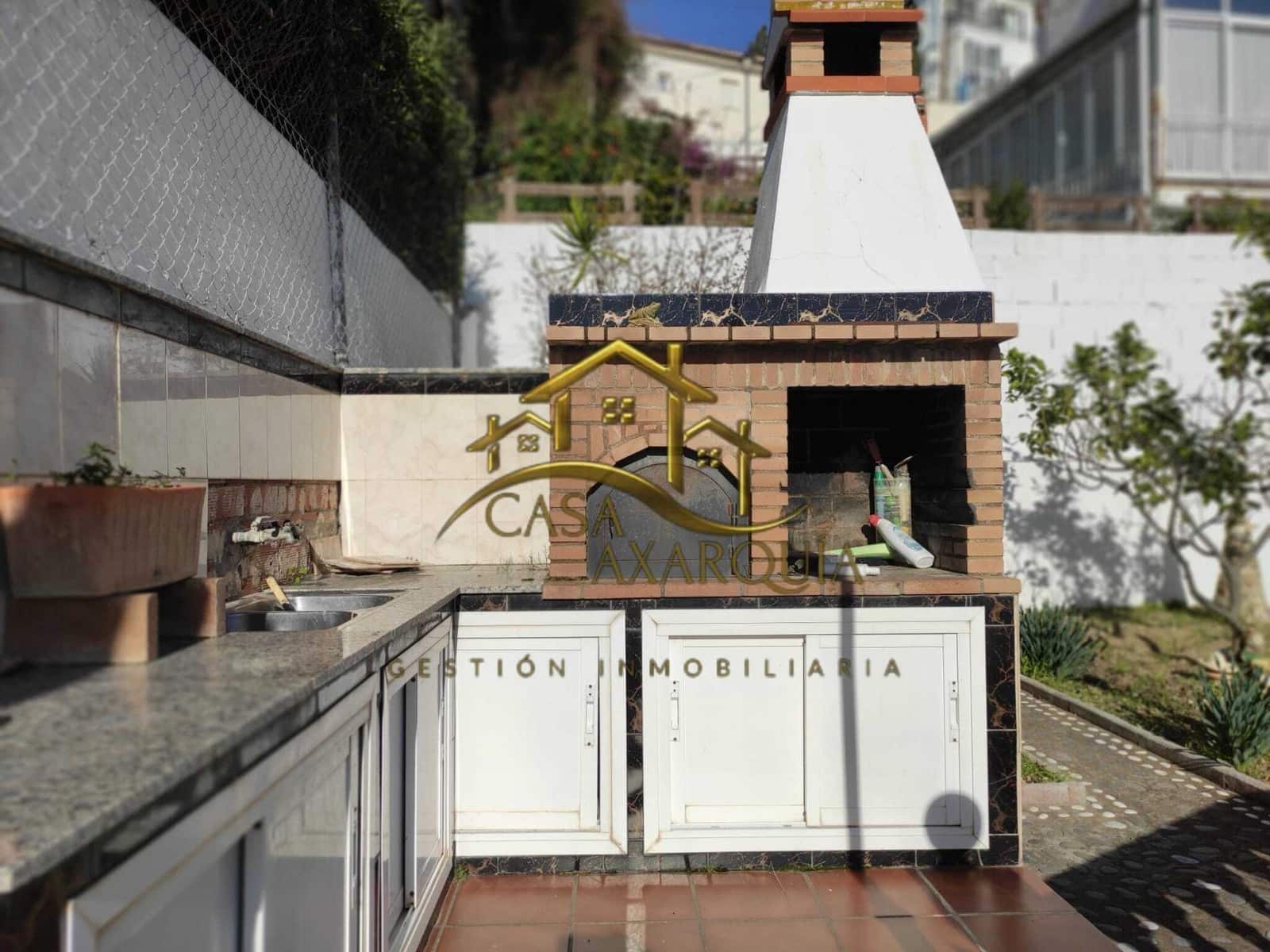 2 bedroom Villa for sale in Torrox-Costa with garage - € 450,000 (Ref: 9670885)