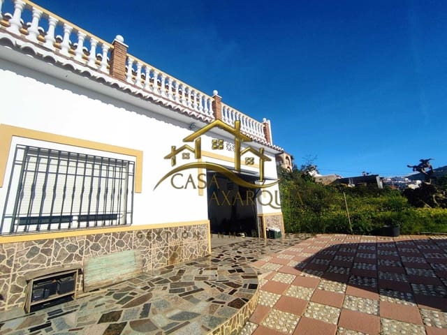 2 makuuhuone Huvila myytävänä paikassa Torrox-Costa, Torrox mukana 
autotalli - 450 000 € (Ref: 9670885)